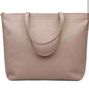 Cuyana Leather Zipper Tote in Stone